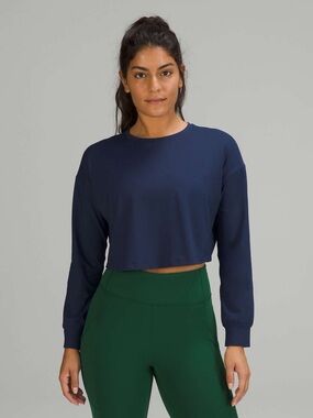 073. Lululemon Muscle Love Long Sleeve Shirt
Night Sea size 12